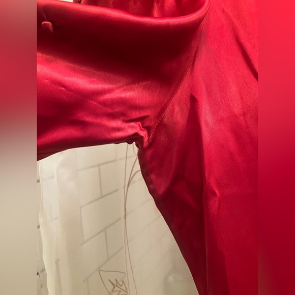 Vintage 1930s / 1940s red satin dress, medium - Picture 3 of 16